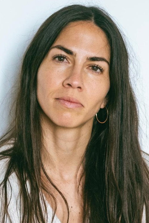 Cast member photo for isabelle-andrade