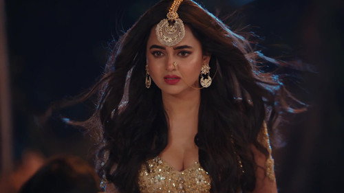 Prathna Stages an Accident