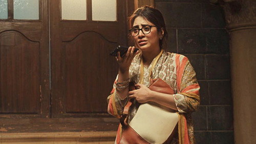 Bhagyashree's Past