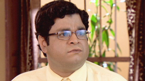 Gadhaprasad Is Left At Chidiya Ghar