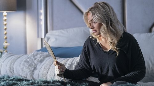 Tell Me a Story - 1. Bölüm