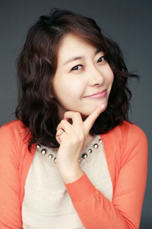 Cast member photo for hwang-hyo-eun