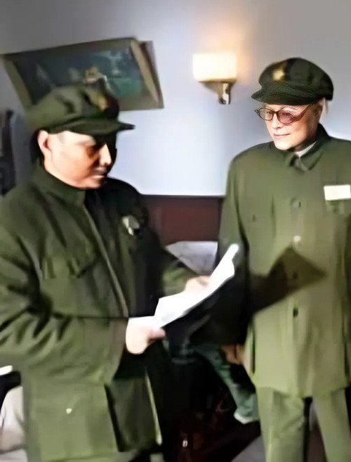 邓小平在重庆电影海报