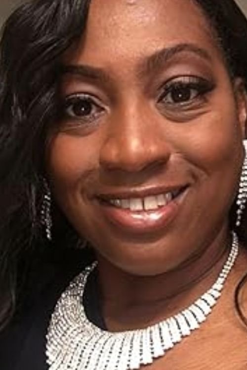 Sabrina Hall picture