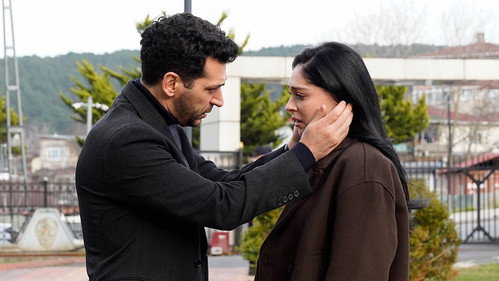 G&uuml;ller ve G&uuml;nahlar第1季第16集
