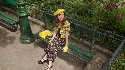 Emily in Paris - Kokular ve Hisler