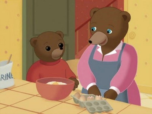 Petit Ours Brun aide maman
