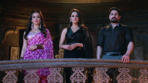 Vish, Vikrant and Bela Outsmart Sumitra