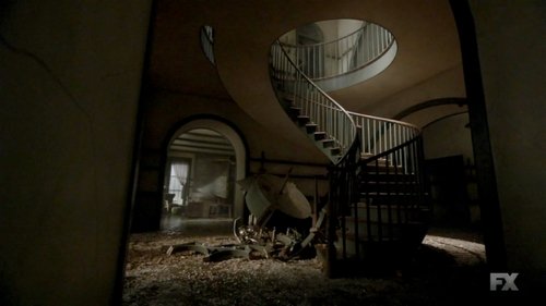 American Horror Story - 8. Bölüm