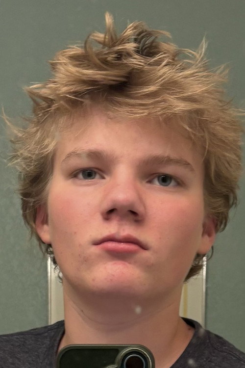 Cast member photo for angus-starin