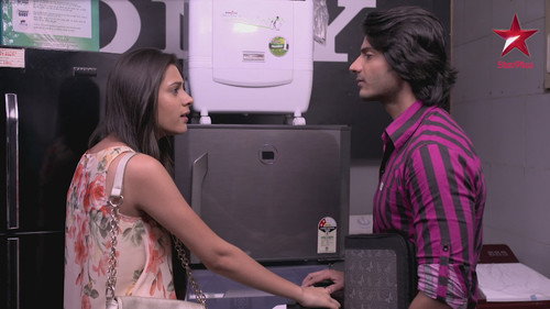 Amaya Buys a Fridge For Sneha