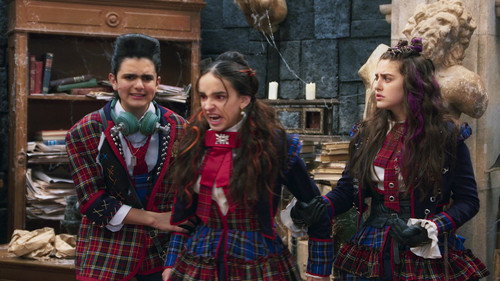 Little wolf vs wampirita