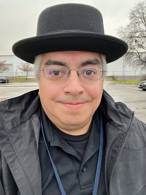 Carlos G Diaz