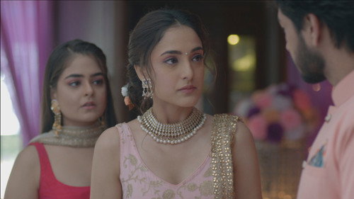 Suman Breaks Vikram's Heart?