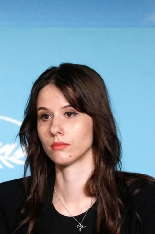 Noémie Devide
