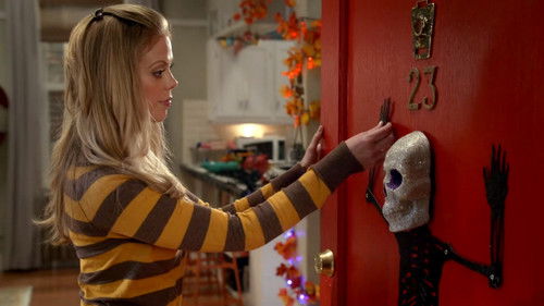 Don't Trust the B---- in Apartment 23 - 2. Bölüm