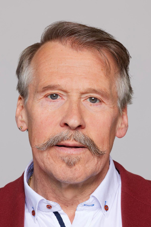 Cast member photo for al-ginter