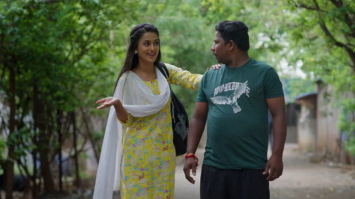 Shailu Tries to Win Keshava's Heart