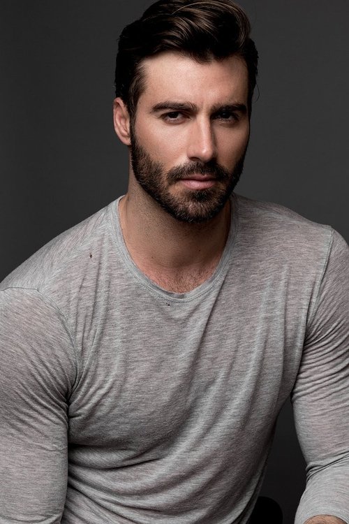 Justin Clynes picture