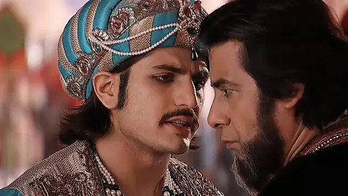 Mainawati consoles an unhappy Jodha