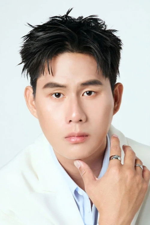 Thanawin Pholcharoenrat