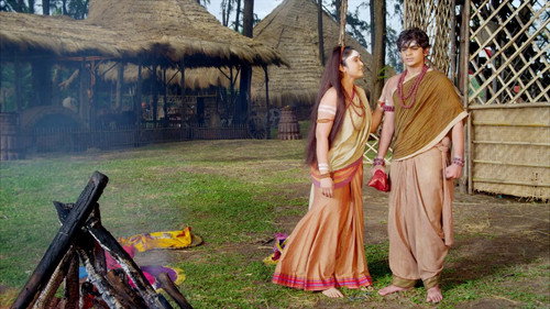 Dronacharya teaches Arjun the art of archery