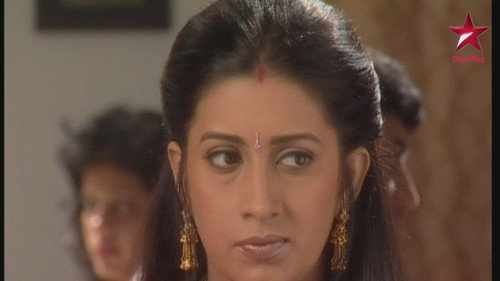 Tulsi, Mandira's Face-Off