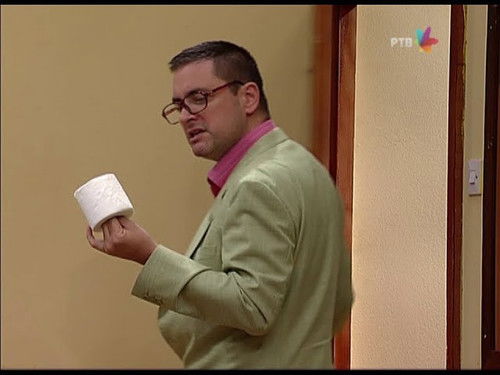 1075 Manje od ljubavi