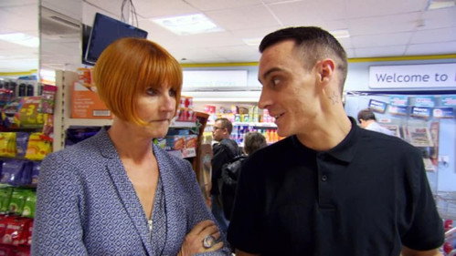 Mary Portas: Secret Shopper第2季第1集