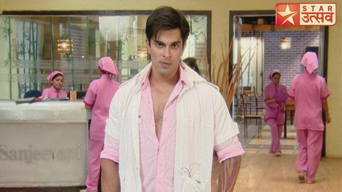 Shilpa Escapes From Armaan