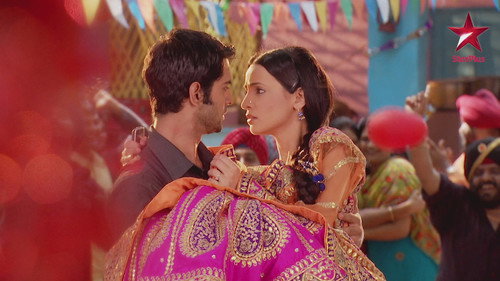 Payal Rejects Akash's Calls