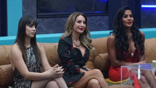 Reina la Tensión