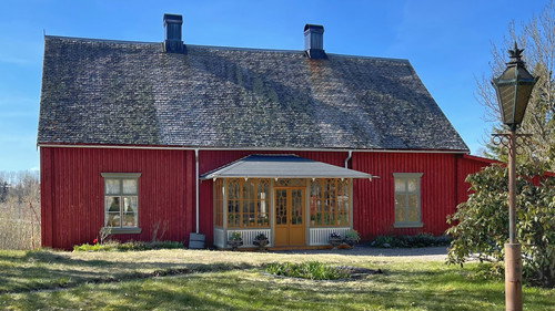 Det sitter i v&auml;ggarna第9季第6集