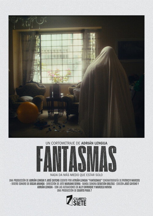 Fantasmas电影海报