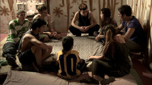 Everyone against everyone else