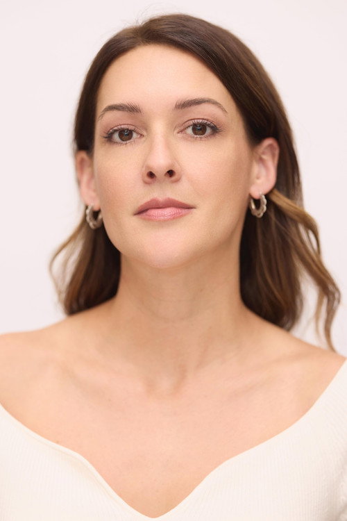 Cast member photo for adara-toop