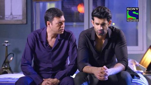 Shravan Brings Tulips for Suman