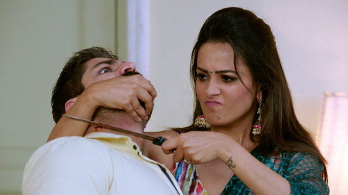 Vish Slits Vikrant's Throat