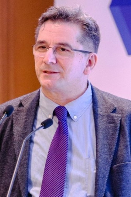 Kostas Theos