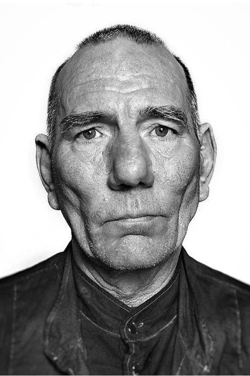 Cast member photo for pete-postlethwaite