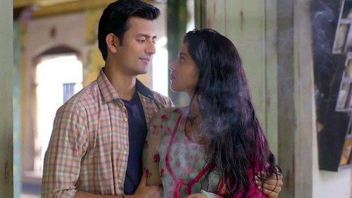 Omkar, Shivika Get Romantic