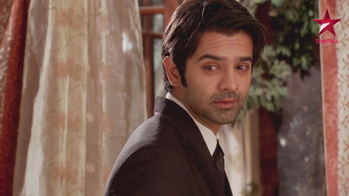 Shyam Manhandles Khushi
