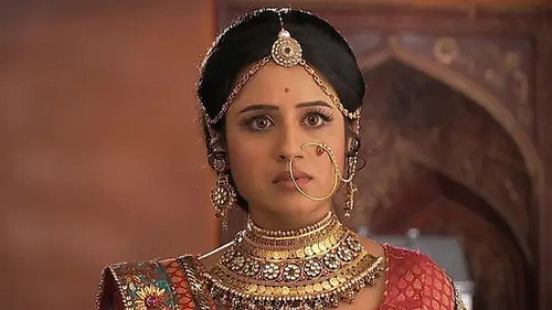 Anga informs Jalal that Dilawar Khan is a Rajput