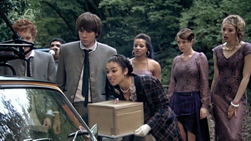 Skins - 8. Bölüm