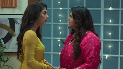 Pari Shares Her Suspicions