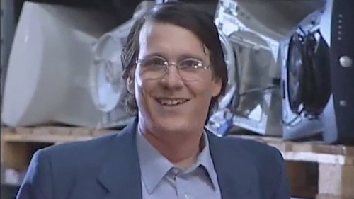 Presentado por Bill Gates y los Windows 98,Me,XP (Steve Jobs)