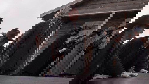 The Terror - Kırlangıç Yuvasındaki Bir Serçe