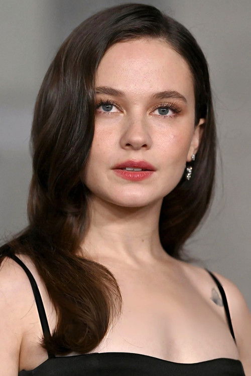 Cast member photo for cailee-spaeny