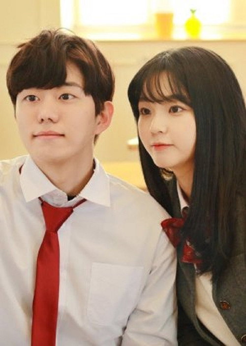 스물:달电影海报