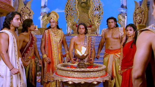 The Pandavas leave Hastinapur